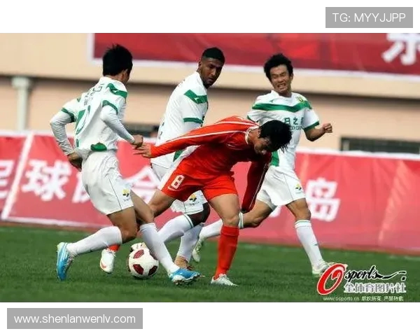 南京足球队的包夹战术解析与实战应用探讨